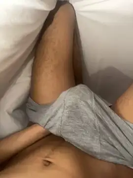 Snapshot of mdnn77 chatting on 02.27.25 mdnn77 online show from 02.27.25