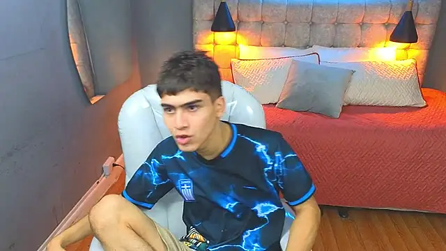 Tommy18   online show from 02.21.25