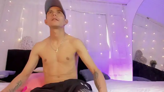 Bonny and carrot online show from 11.18.25