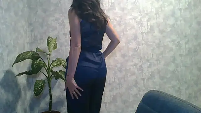 LissaBlossom online show from 09.15.25