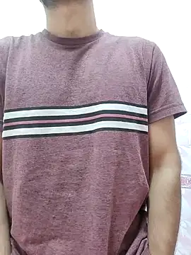 Snapshot of TOPMOON001 chatting on 11.23.25 TOPMOON001 online show from 11.23.25