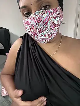 ArathyNambyarMallu online show from 04.01.26