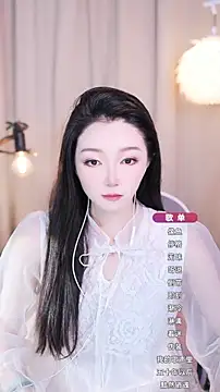 Snapshot of Zoe-99 chatting on 09.20.25 Zoe-99 online show from 09.20.25