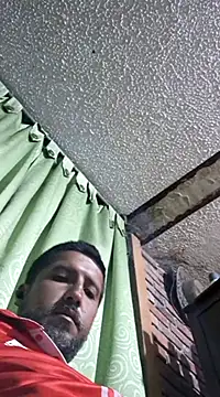 Snapshot of ElHades086 chatting on 02.19.25 ElHades086 online show from 02.19.25