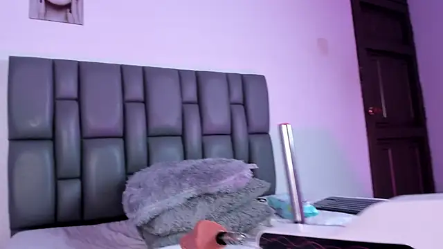 kathy bakerr online show from 03.22.25