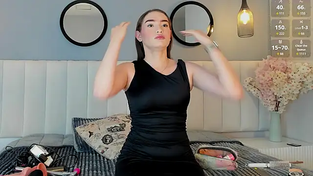 chelsea bolton  online show from 02.05.26