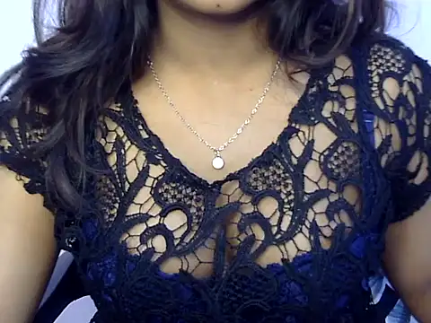 Snapshot of Niyaa77 chatting on 01.15.25 Niyaa77 online show from 01.15.25