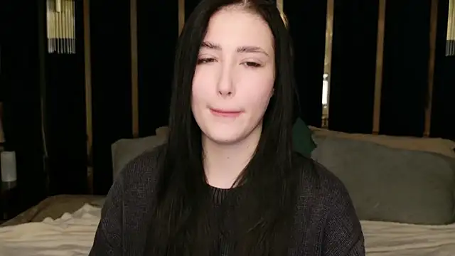 Snapshot of EmmaLawrens chatting on 09.27.25 EmmaLawrens online show from 09.27.25