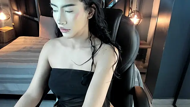 Snapshot of vaiolethsan__ chatting on 01.14.26 vaiolethsan online show from 01.14.26