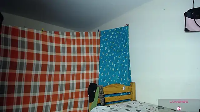 boysLittle online show from 01.08.26