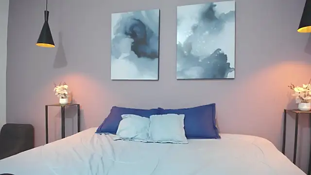 Lyz big tits online show from 01.22.25