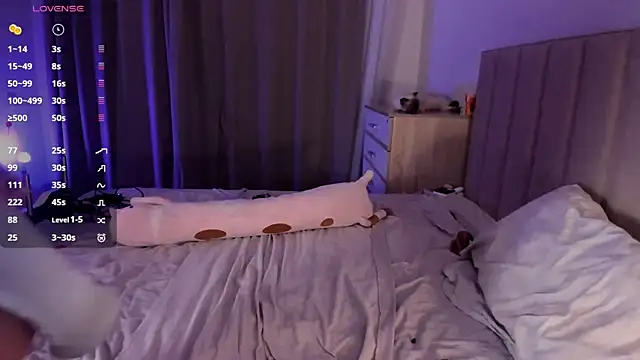 Snapshot of marin_light chatting on 03.31.26 marin light online show from 03.31.26