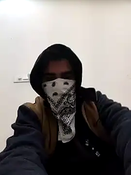 Snapshot of 13lusty chatting on 01.10.25 13lusty online show from 01.10.25