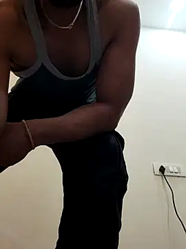 Snapshot of 13lusty chatting on 01.21.25 13lusty online show from 01.21.25