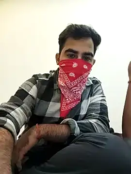 Snapshot of 13lusty chatting on 01.21.25 13lusty online show from 01.21.25