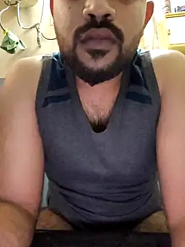 Snapshot of 13lusty chatting on 01.25.25 13lusty online show from 01.25.25