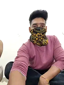 Snapshot of 13lusty chatting on 01.25.25 13lusty online show from 01.25.25