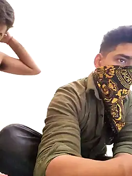 Snapshot of 13lusty chatting on 01.29.25 13lusty online show from 01.29.25