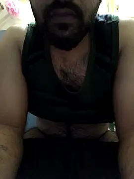 Snapshot of 13lusty chatting on 02.23.25 13lusty online show from 02.23.25