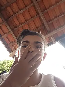Snapshot of oliveira_k chatting on 07.17.26 oliveira k online show from 07.17.26