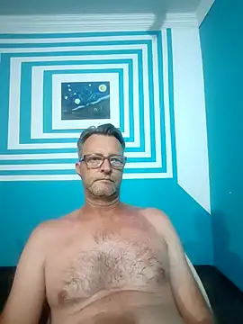 itsmeyes69 online show from 01.26.25