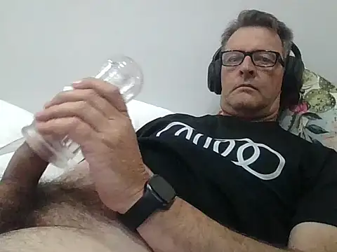 itsmeyes69 online show from 03.26.26