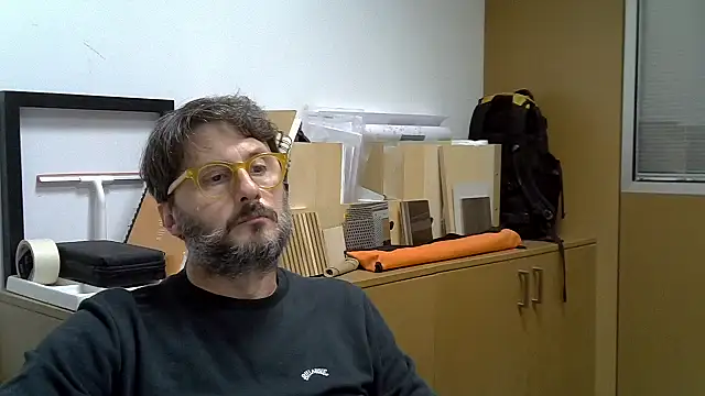 Cellino4 online show from 10.17.25