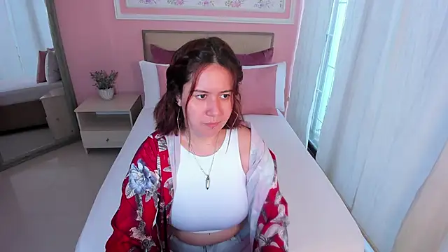 zoes milee online show from 03.18.25