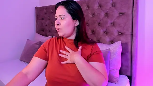 zoes milee online show from 10.20.25