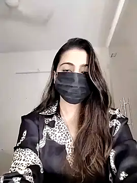 Priyanka998 online show from 02.02.25