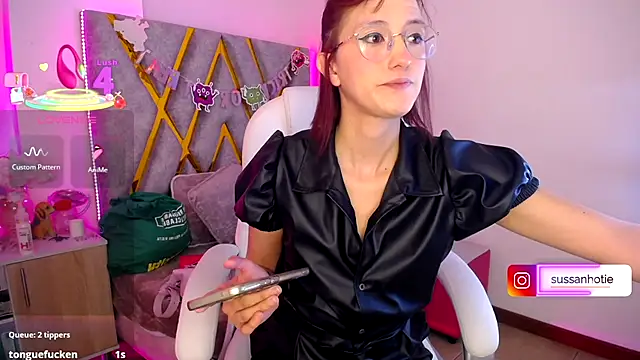 SussanHottye1  online show from 11.21.25