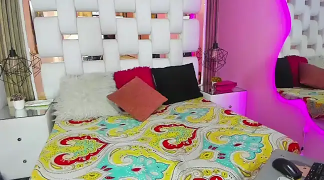 SolEvanss online show from 03.07.25