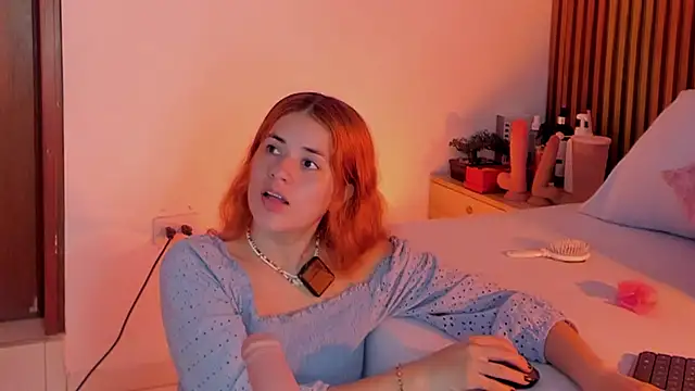 alliss ginger  online show from 09.08.25