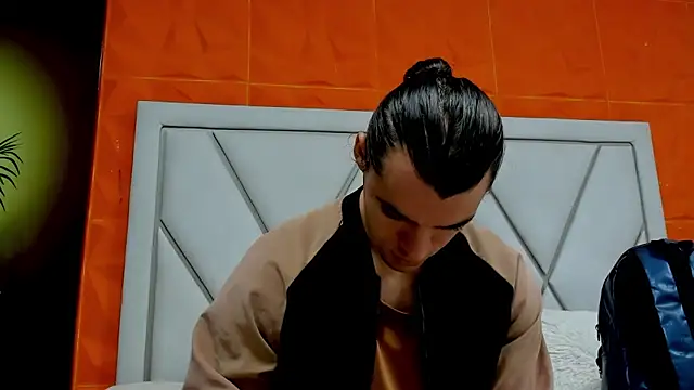 maxi styles online show from 02.28.26