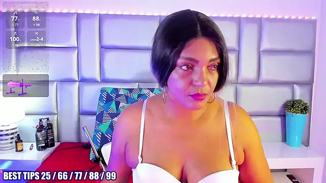 LovelyNickii online show from 02.13.26