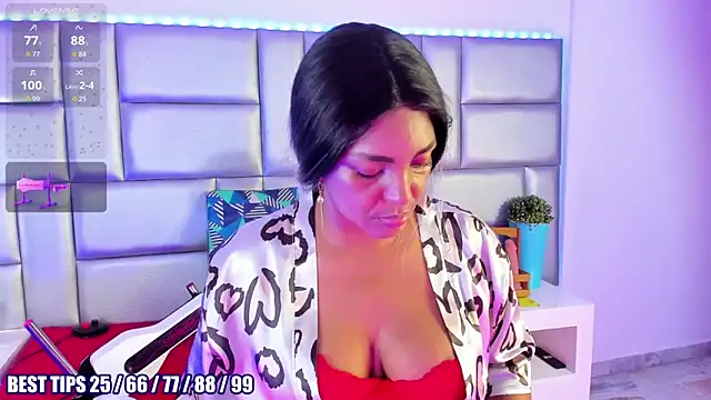 LovelyNickii online show from 02.17.26