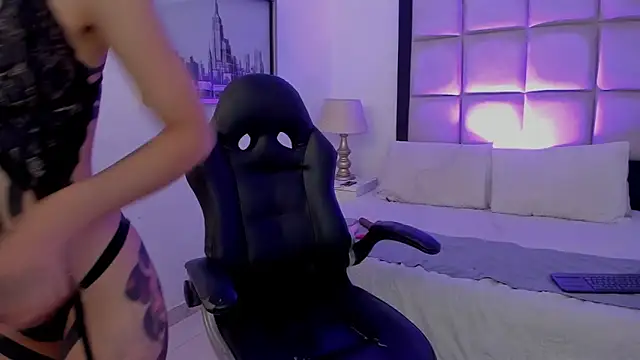 MeganPresleyy online show from 04.16.26