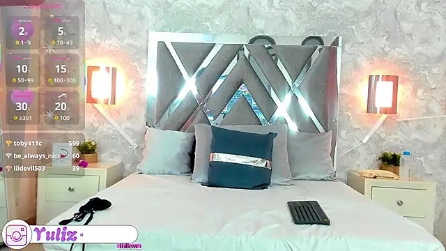 Snapshot of Luxury_Woman chatting on 01.25.25 Luxury Woman online show from 01.25.25