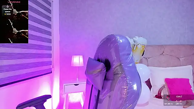 Elise-Leyton online show from 10.03.25