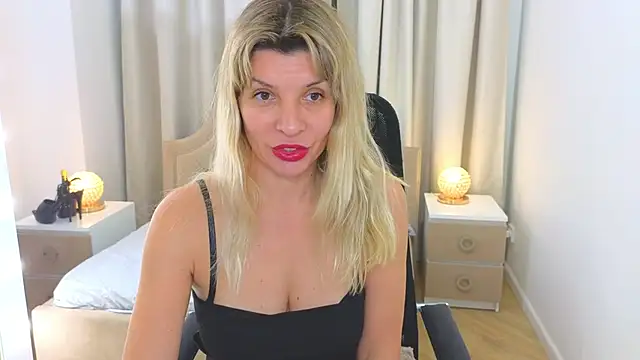 M I A M I A online show from 11.12.25