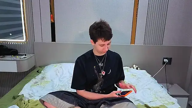 Snapshot of Timothy_Fox chatting on 07.28.26 Timothy Fox online show from 07.28.26
