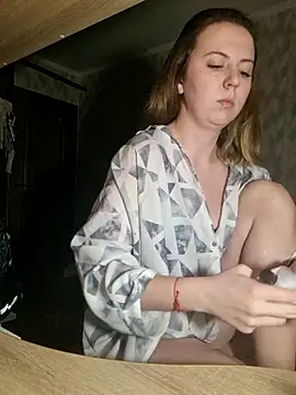 Melenka online show from 02.23.25