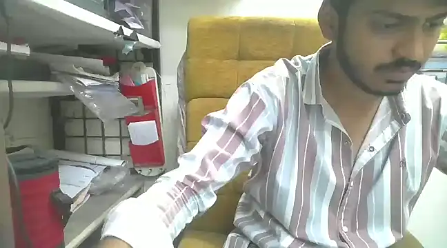 cute modell online show from 02.25.25