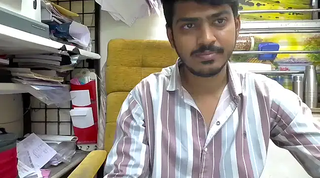 cute modell online show from 03.20.25