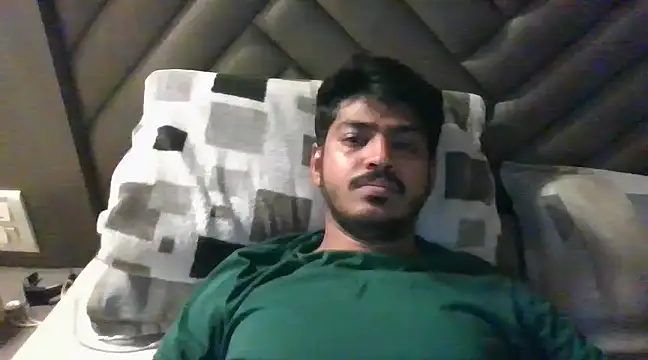 cute modell online show from 03.22.25