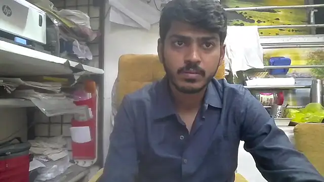 Snapshot of cute_modell chatting on 02.17.26 cute modell online show from 02.17.26