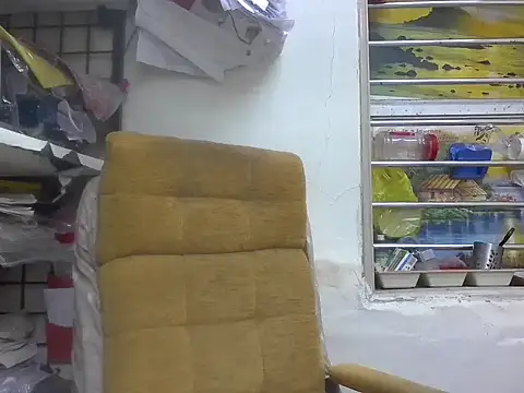 Snapshot of cute_modell chatting on 02.19.26 cute modell online show from 02.19.26