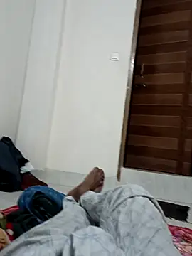 Snapshot of Glorious_Show_BD chatting on 12.18.25 Glorious Show BD online show from 12.18.25