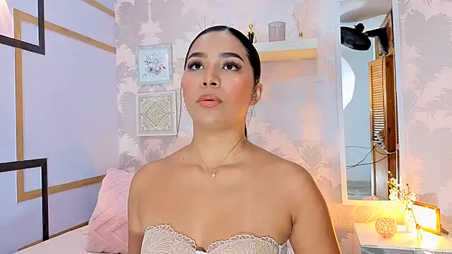 CharlotteGraay online show from 11.18.25