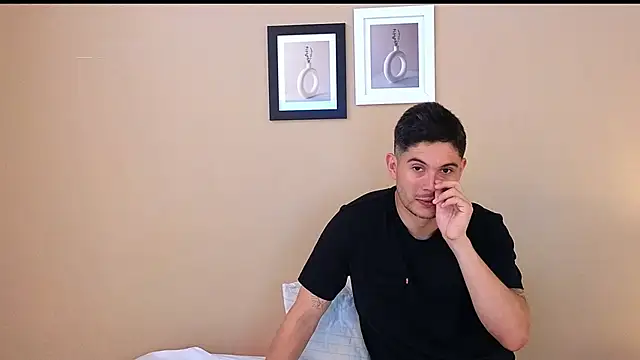 Snapshot of mr_danni chatting on 01.16.25 mr danni online show from 01.16.25